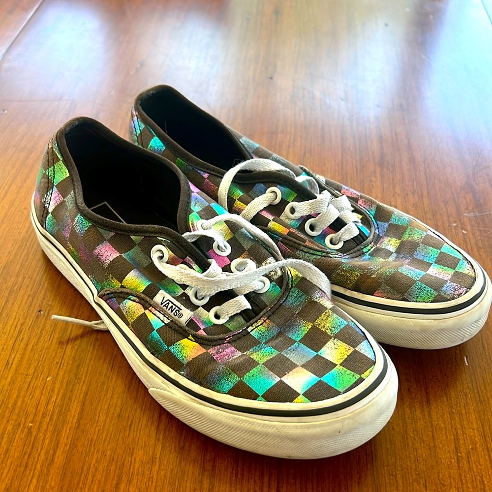 Van classics (US men size 5/women size 6.5)